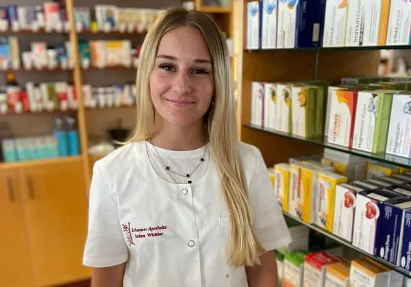 Selina-Winkler Selina-Winkler